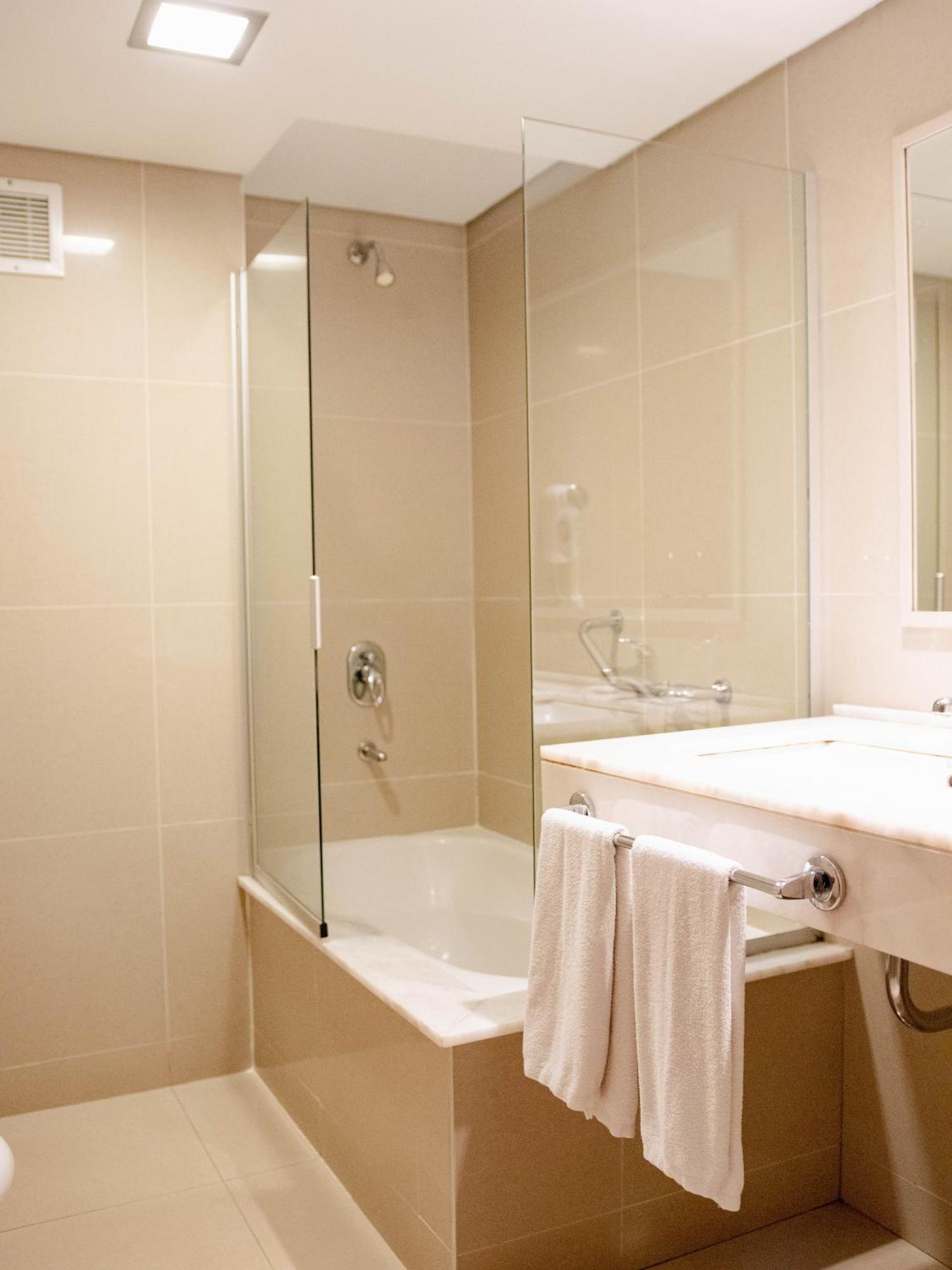 Hotel Bagu Urbano Posadas Zewnętrze zdjęcie